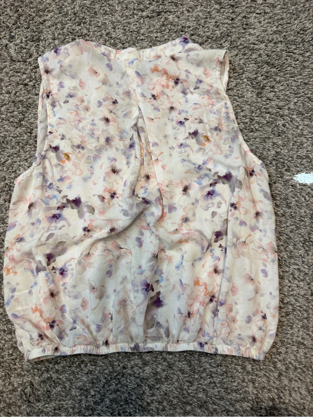Anthropologie floral sleeveless blouse neutral motif - Picture 6 of 6